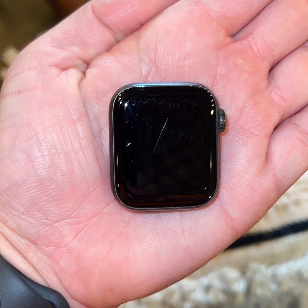 Apple Watch Series 5 40mm